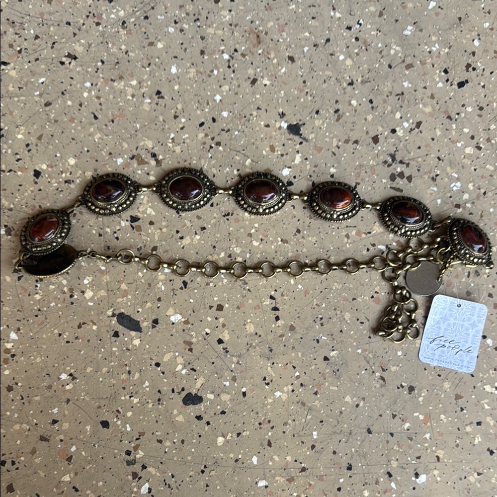 Streets Ahead Chain Belt